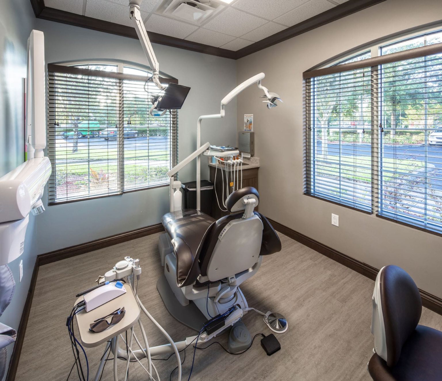 Nine Eagles Dental Care Interstruct