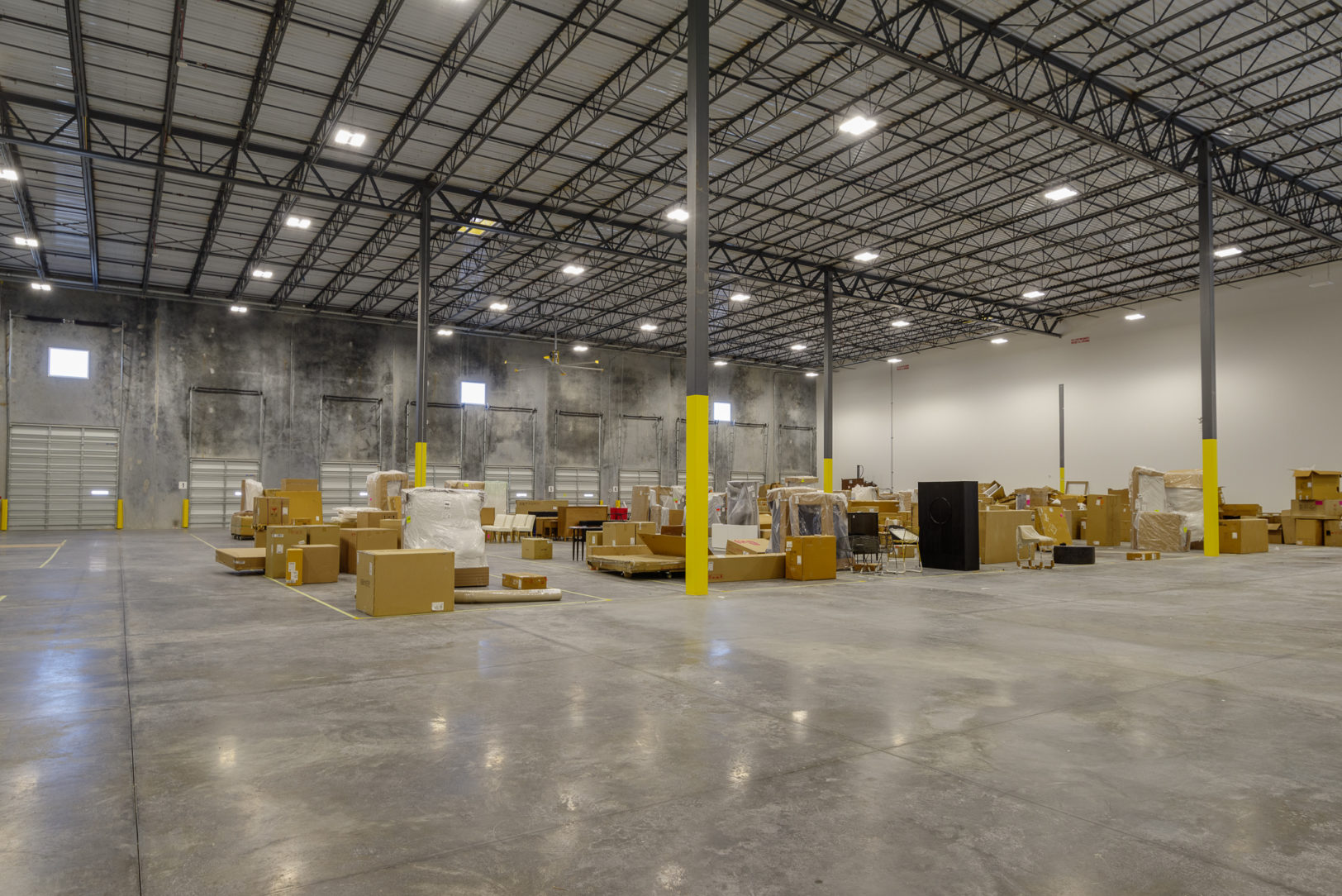 Crate & Barrel Distribution Center Interstruct